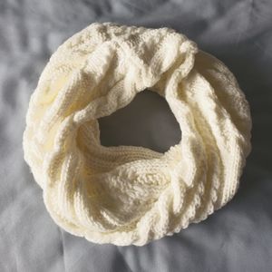 Banana Republic Cable Knit White Scarf